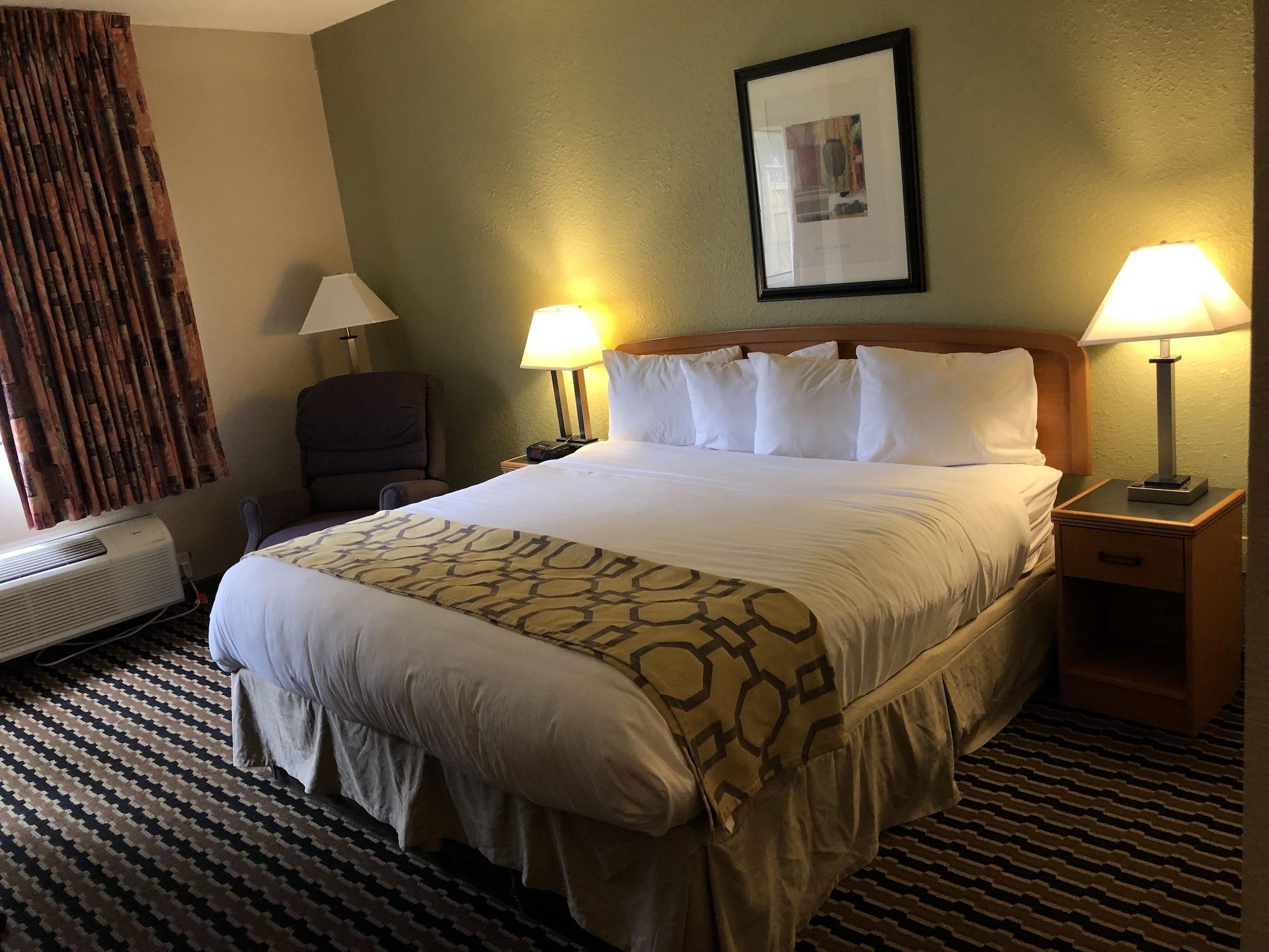 Baymont By Wyndham Fort Wayne Esterno foto